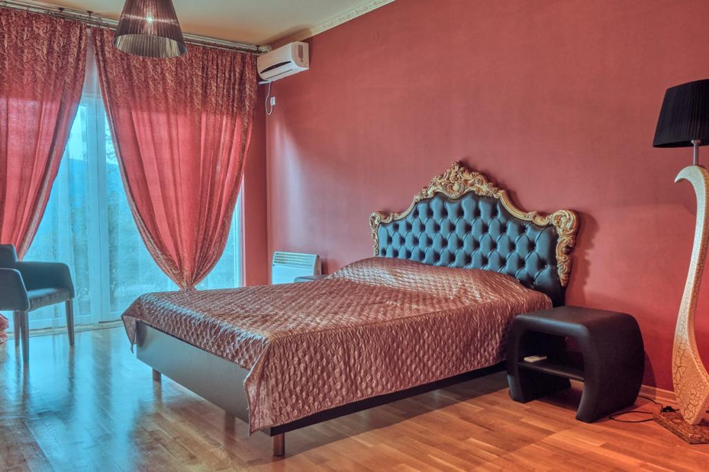 Image of Apartment - 2 Bedrooms - 2 Bathrooms for Sale in Herceg-Novi-Kumbor-Montenegro, Image 7